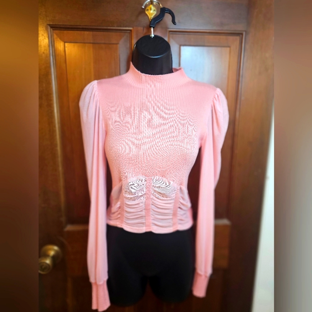 Almost Famous Ribbed top - Picture 1 of 8